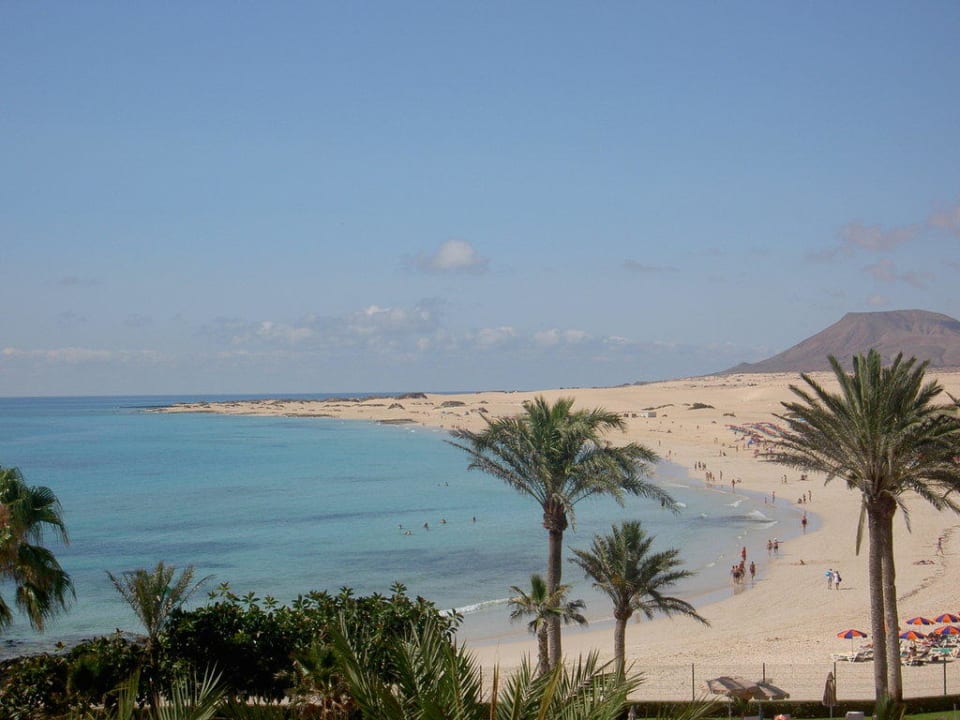 Strandabschnitt direkt am Hotel Hotel Riu Palace Tres Islas