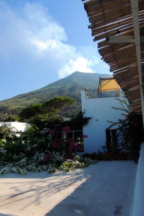 Blick auf den Stromboli Hotel Villaggio Stromboli