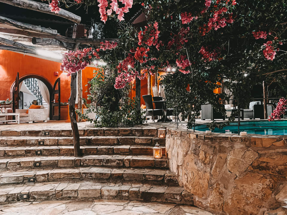 Gartenanlage Felix Hotels - Galanias Hotel & Retreat