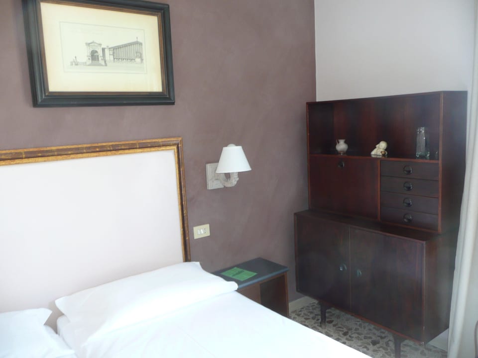 Ablage Hotel Cristina
