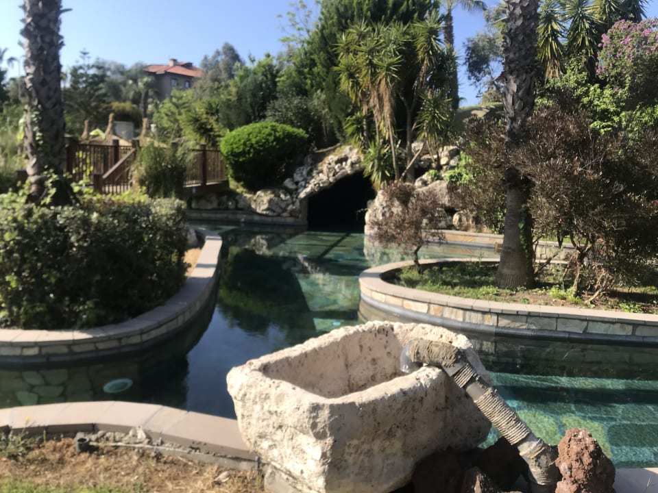 Pool Club Grand Side