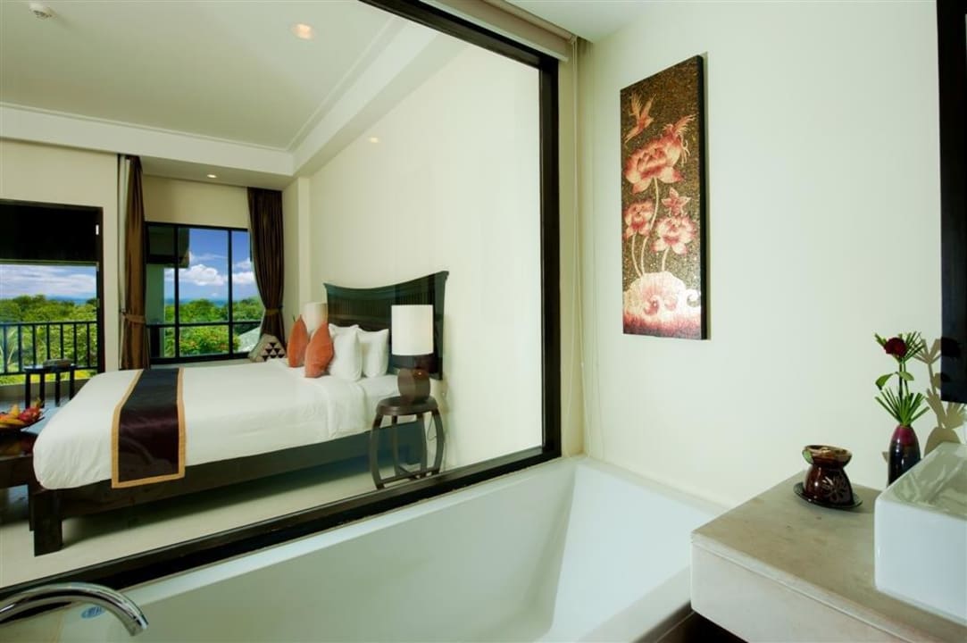 Deluxe Seaview Room Hotel Bhu Nga Thani Resort and Spa