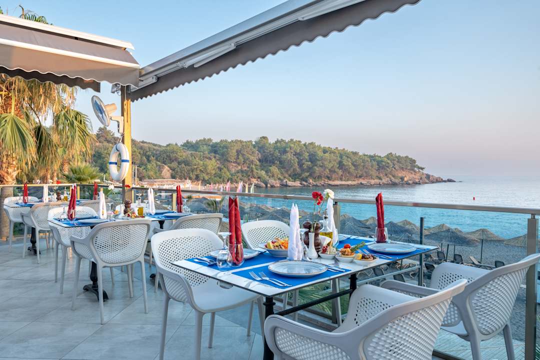 Gastro Justiniano Deluxe Resort