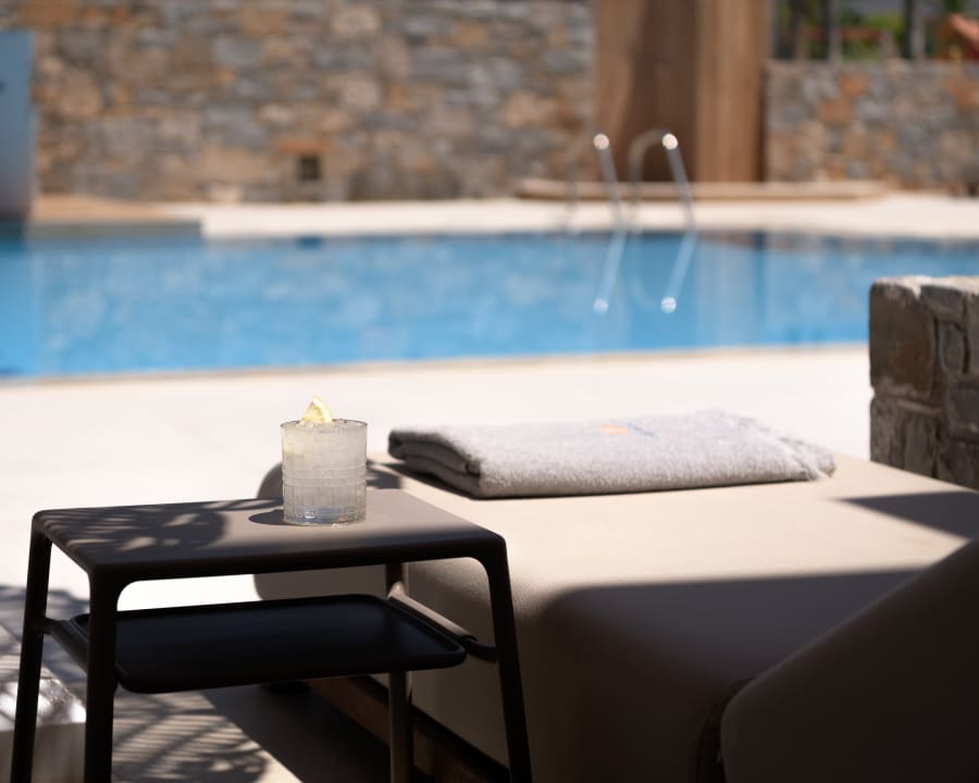 Pool High Beach Resort