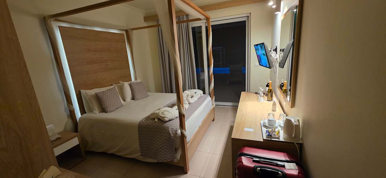 Zimmer Hotel Kalithea Horizon Royal