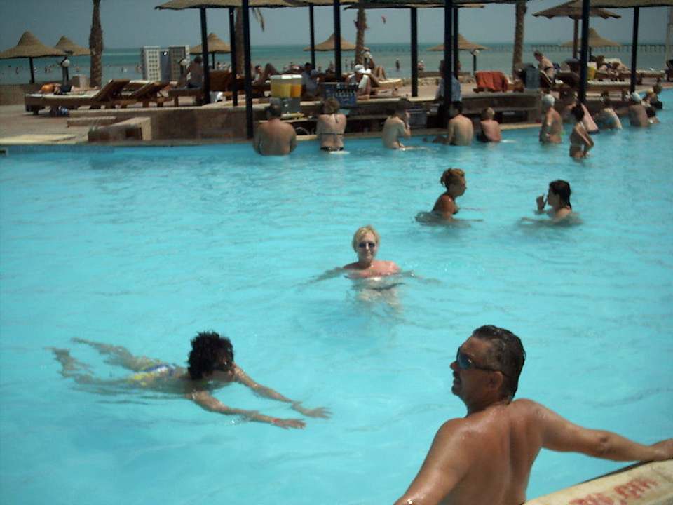 Pool am Strand Riviera Aqua Park Resort