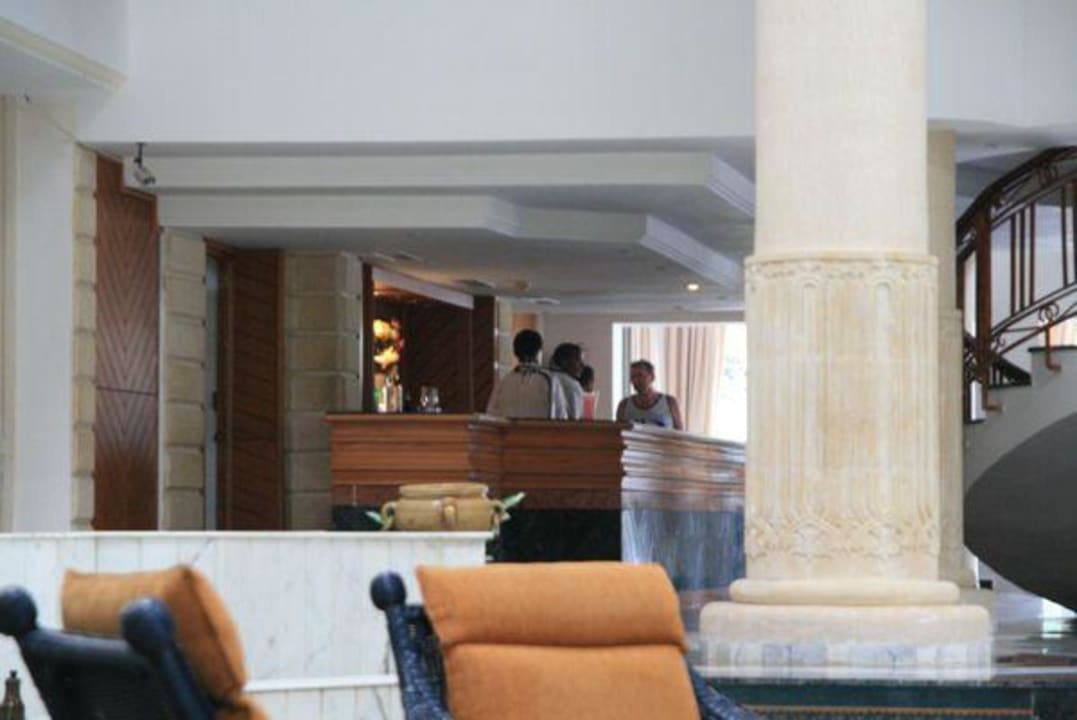 Bar w holu Hotel Aqua Life Yasmine
