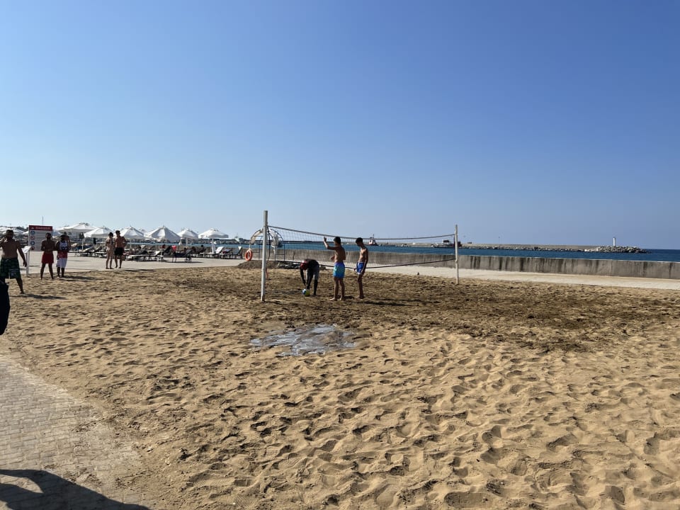 Strand Oscar Resort Hotel