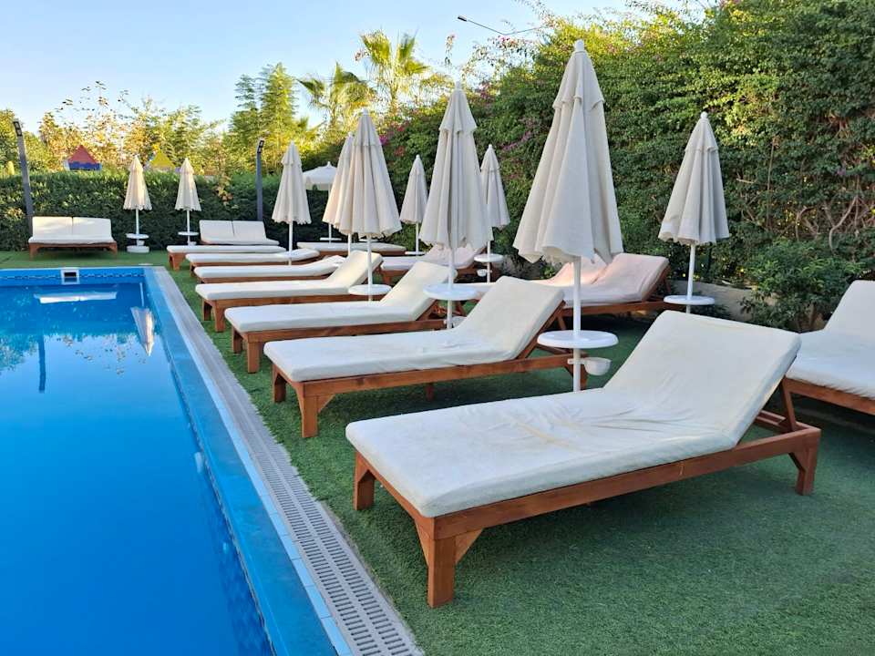Pool Arnor de Luxe Hotel & Spa