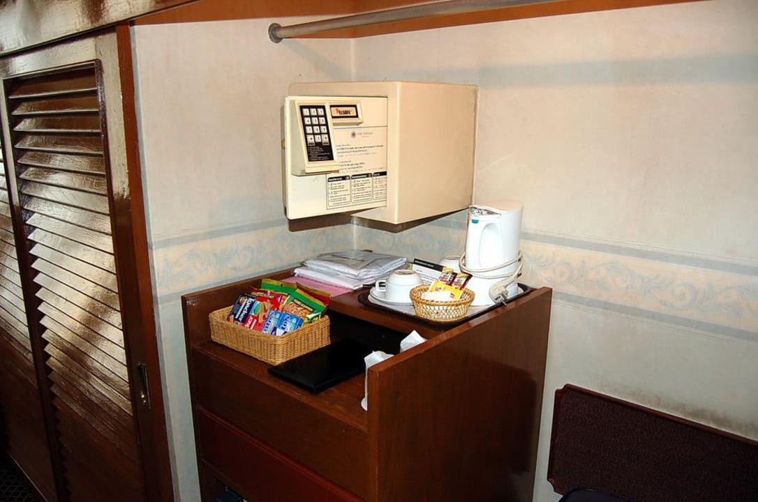 Safe und Minibar The Tawana Bangkok