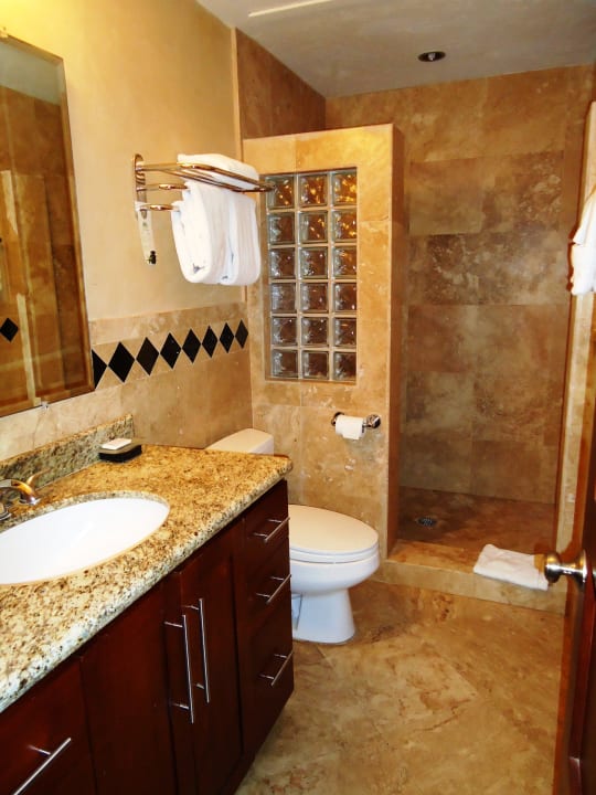 Badezimmer Infinity Bay Spa & Beach Resort