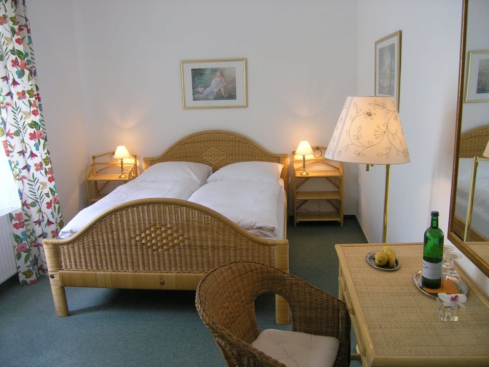 Unser Zimmer Hotel Pension Villa Constantia