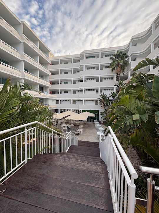 Außenansicht alltoura Club Hotel Akeah Broncemar