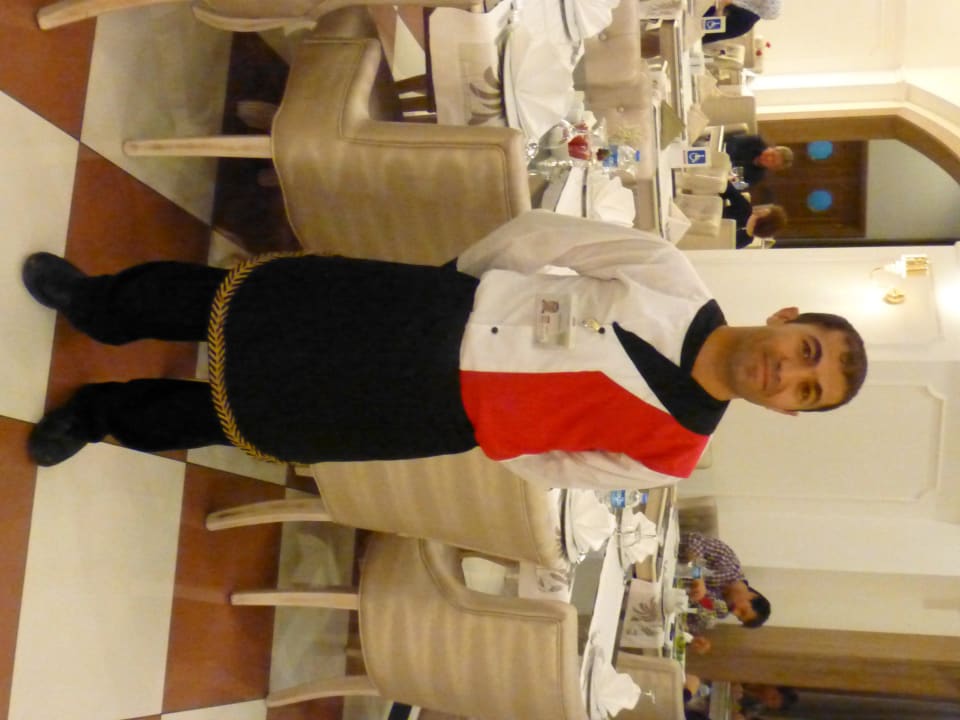 Herr Salman B. Ist ein vorbildlicher Gastgeber Hotel Delphin Imperial