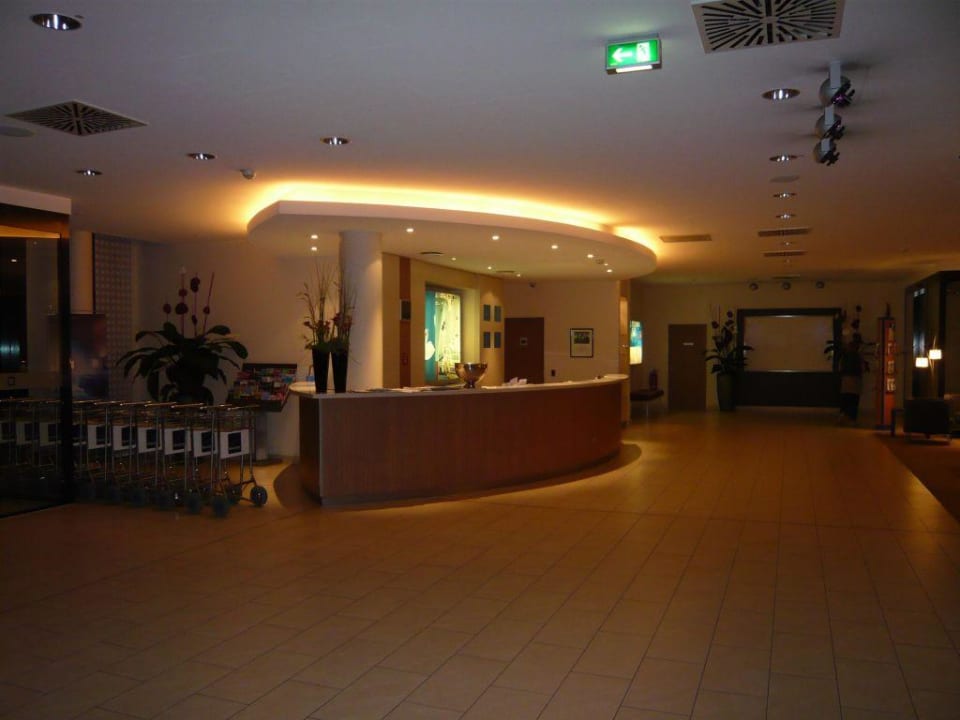 Lobby Novotel Hamburg City Alster