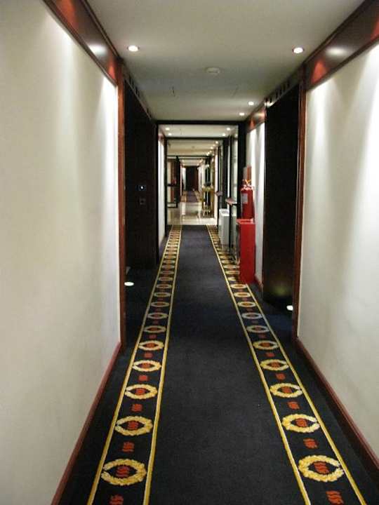 Flur Richtung Zimmer Grand Serai Congress and Spa