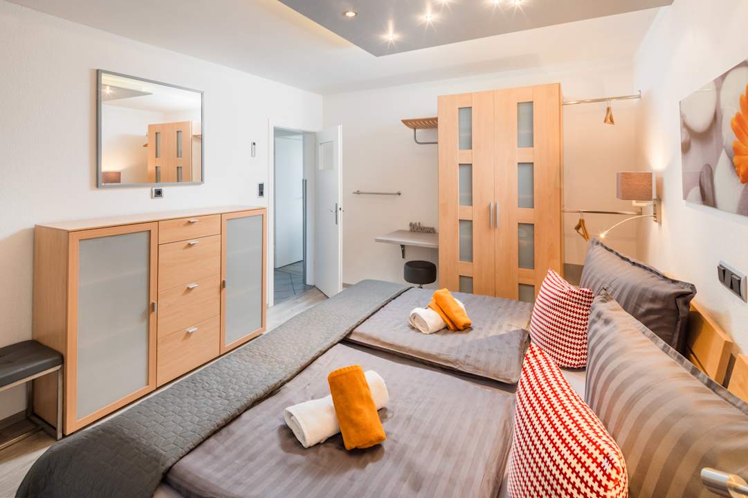 Zimmer Design-Ferienwohnungen by Ulrike Horster
