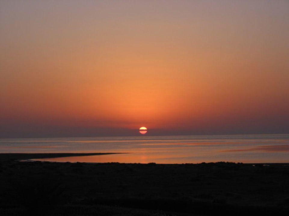 Sonnenaufgang Lahami Bay Beach Resort