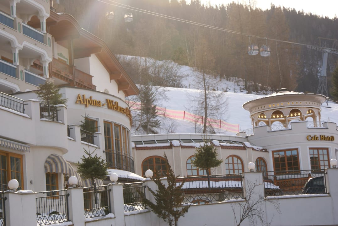 Außenansicht Alpina Alpendorf