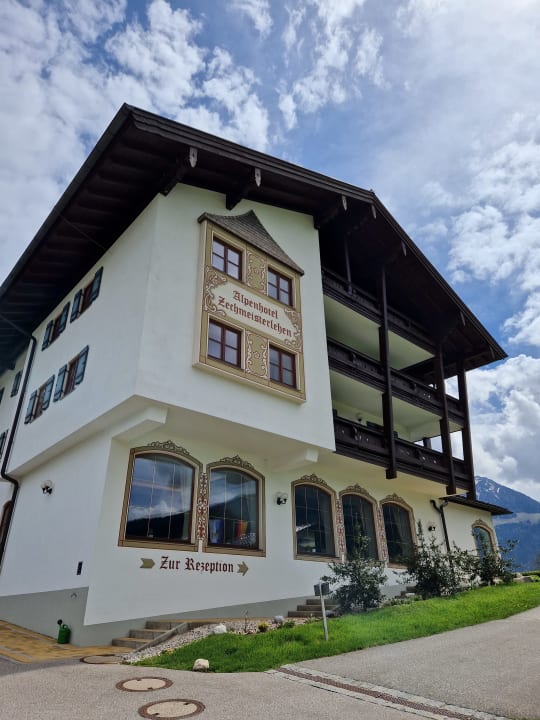 Außenansicht Wellnesshotel Zechmeisterlehen