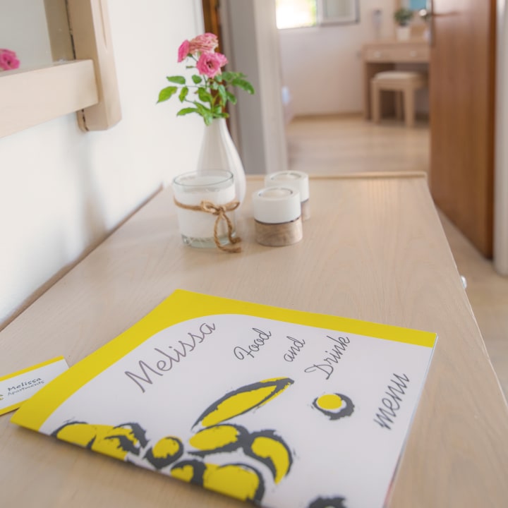 Zimmer Melissa  Apartments, Studios & Suites