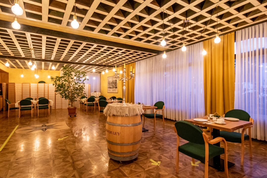 Gastro Hotel Goldflair am Rathaus