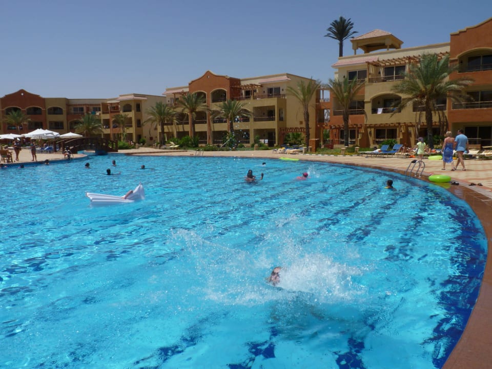 Regency plaza basen i bungalowy przy aqua parku Regency Plaza Aqua Park & Spa