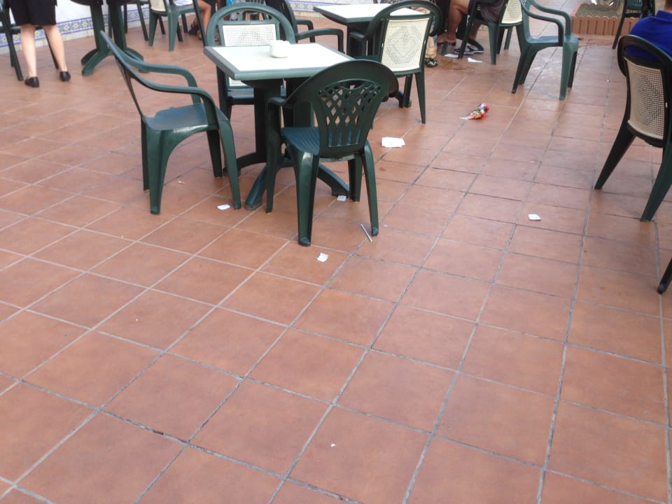 Überall Dreck Nr. 2 BLUESEA Costa Jardin Spa