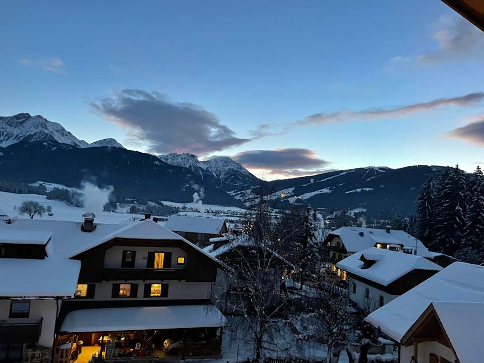 Ausblick Alpenhof Dolomit Family