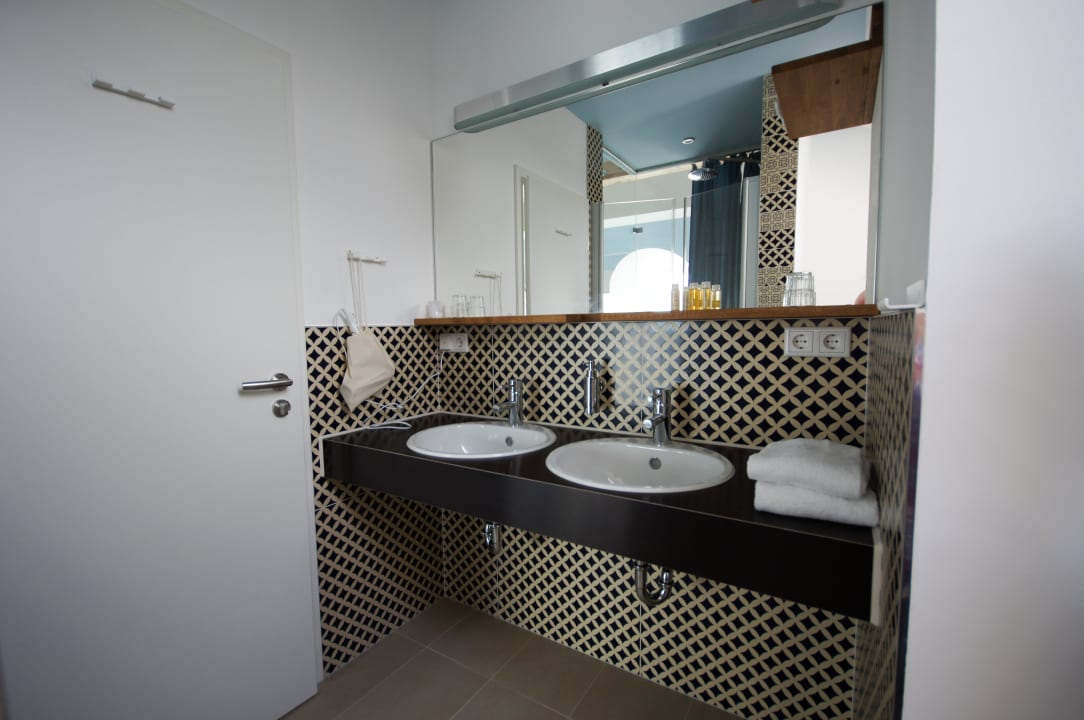 Badezimmer Junior Suite Hotel Schöne Aussicht