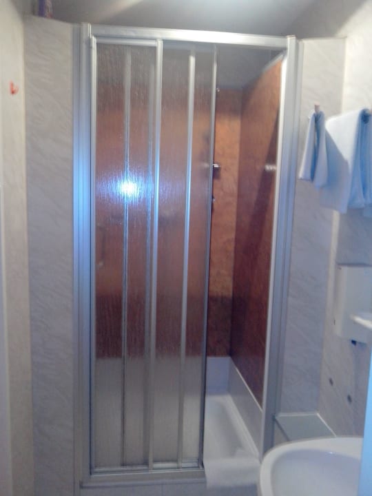 Dusche Pension Messe am Funkturm