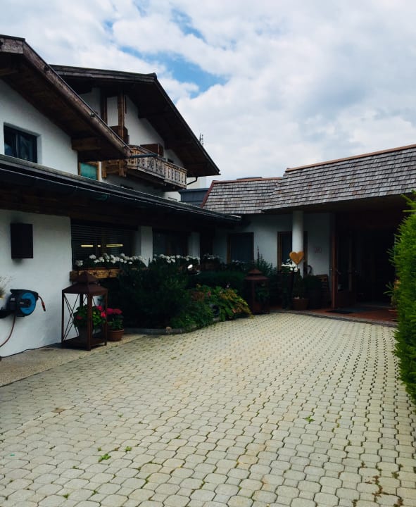 Außenansicht Bio-Wellnesshotel Holzleiten