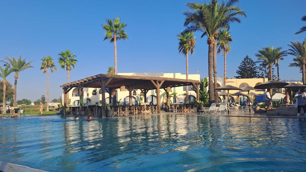 Pool Grecotel Casa Paradiso