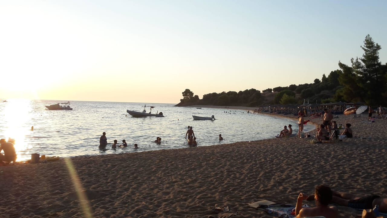 Kein Massentourismus Hotel Lagomandra Beach