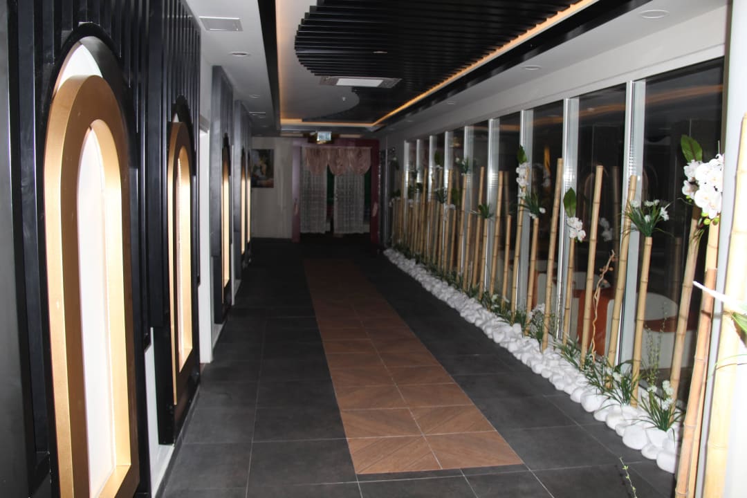 Spa Palm World Side Resort & Spa