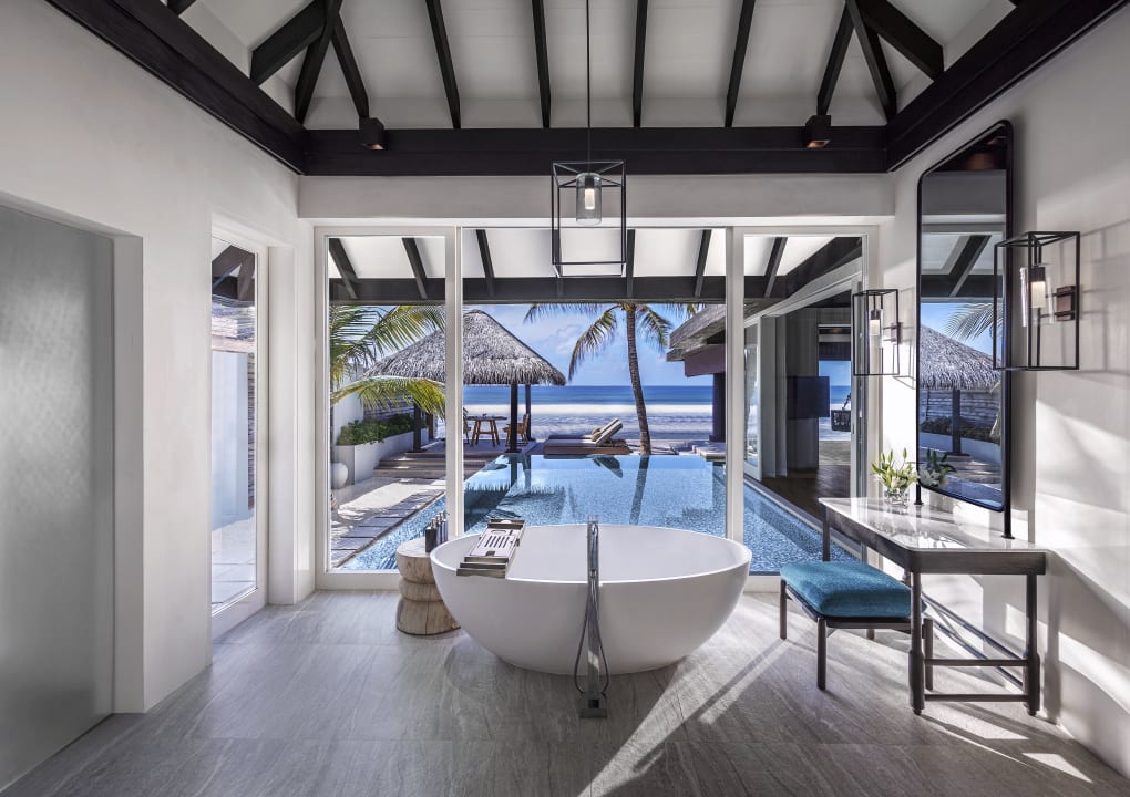 Zimmer Naladhu Private Island Maldives