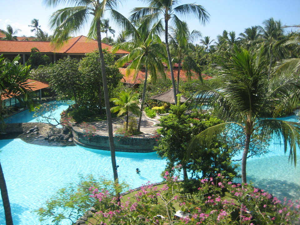 Pool The Laguna A Luxury Collection Resort & Spa