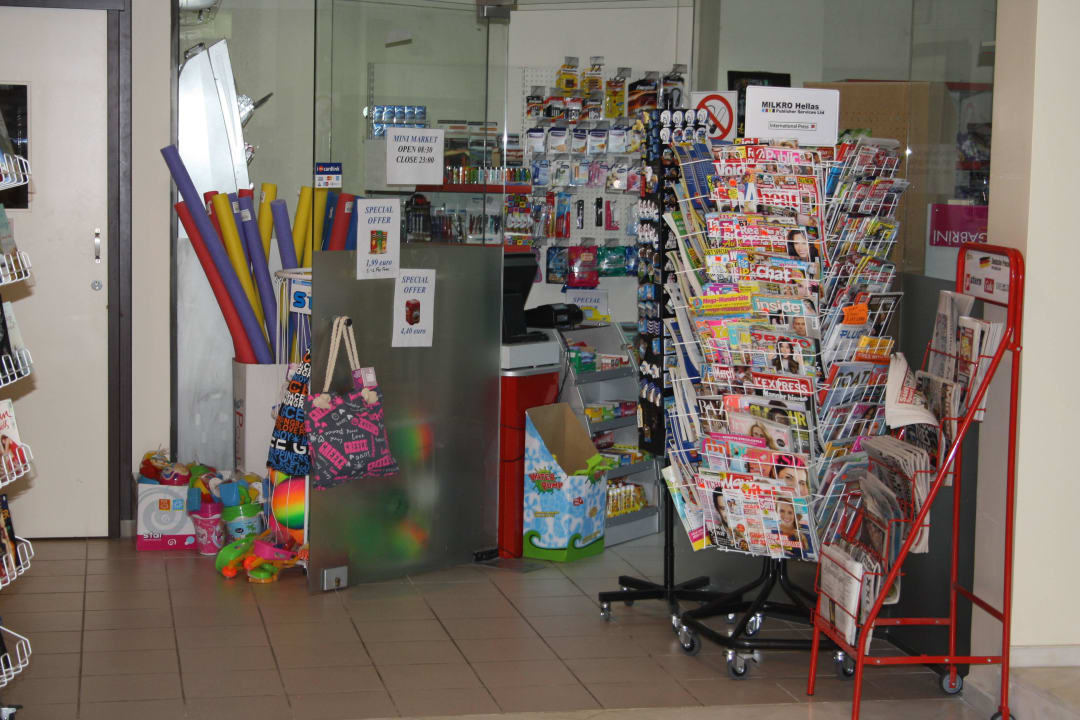 Shop Grand Hotel Holiday Resort