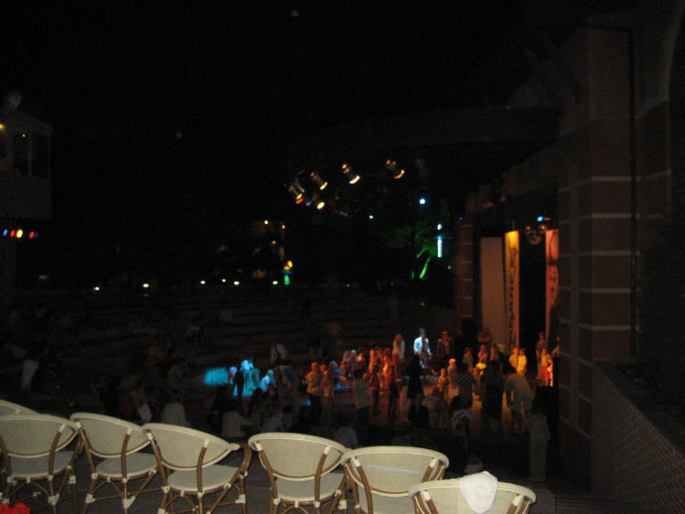 Abends Animation Megasaray Club Belek