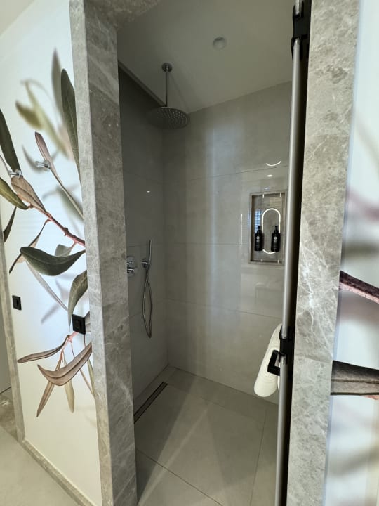 Zimmer Anda Barut Collection