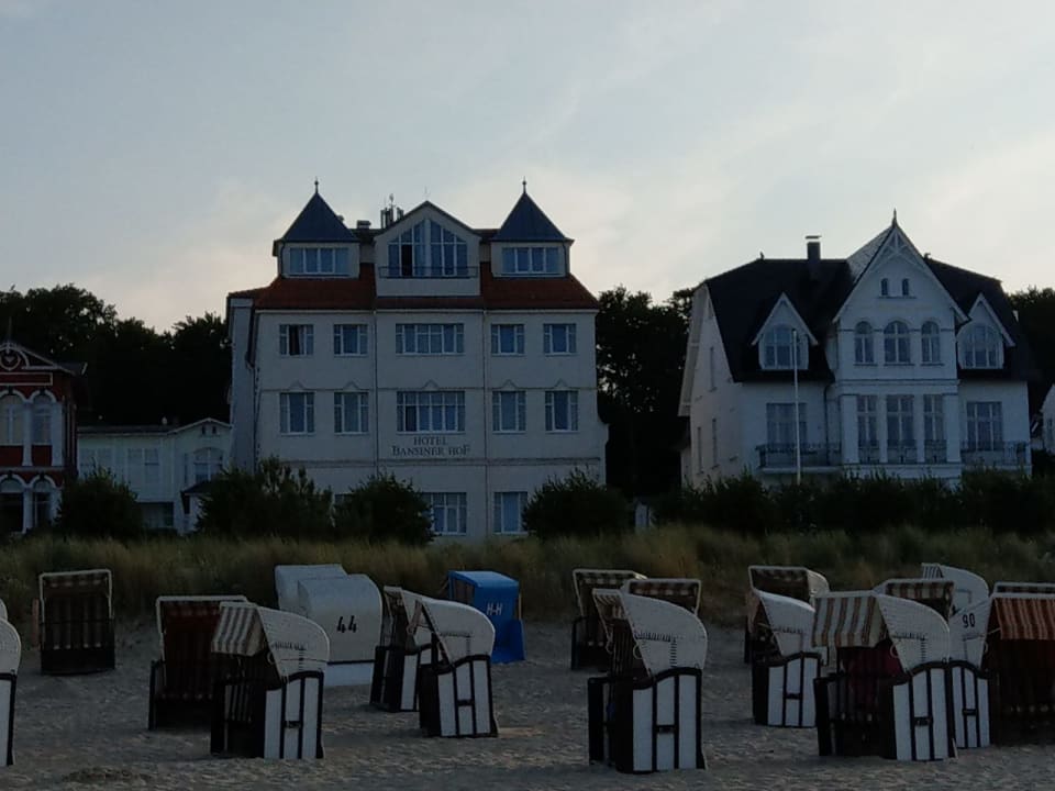 Außenansicht Strandhotel Bansiner Hof