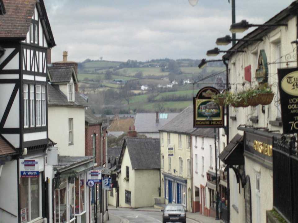 Vor dem Hotel Castle Hotel