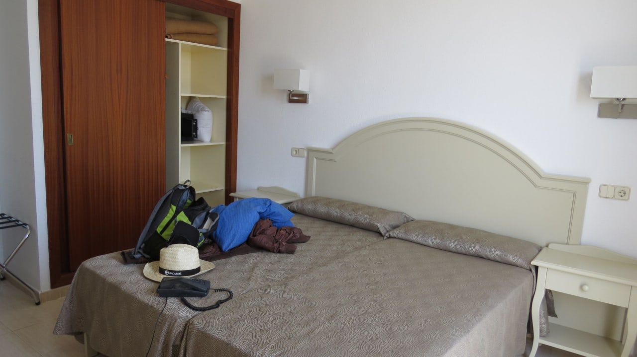 Betten im günstigsten Zimmer Garbí Cala Millor