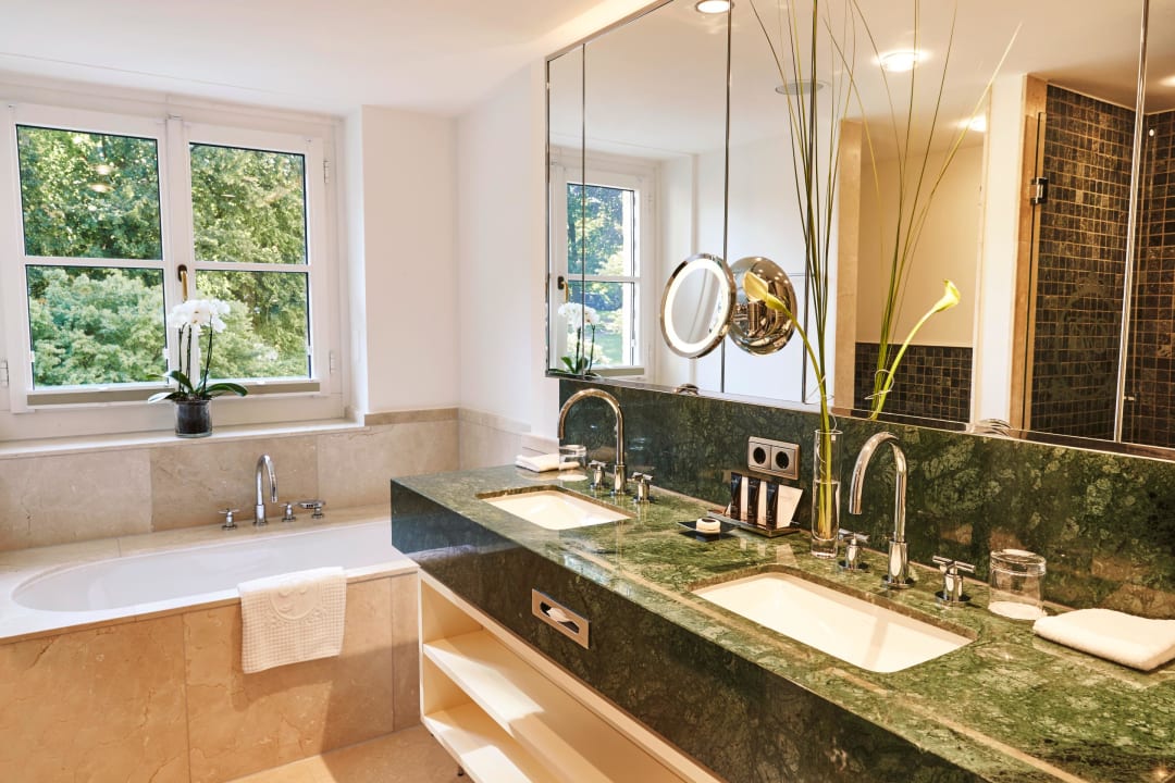 Zimmer Steigenberger Icon Grandhotel Petersberg