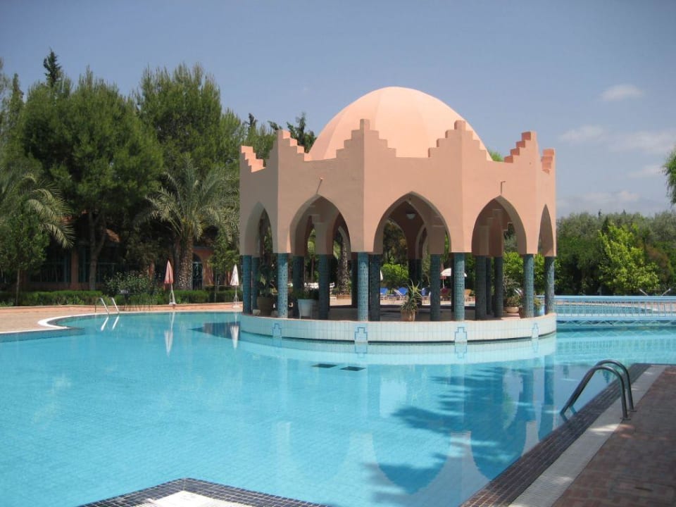 Pool Hotel Le Tazarkount