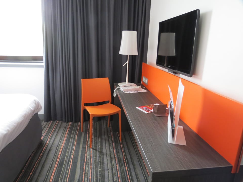 Номер ibis Styles Caen Centre Gare Hotel