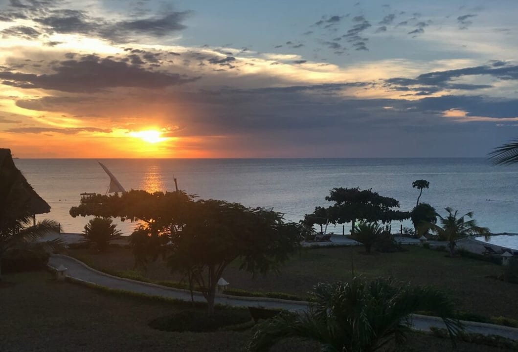 Ausblick am Abend von unserem Zimmer Royal Zanzibar Beach Resort