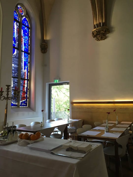 Blick in das Restaurant HOPPER Hotel St. Josef