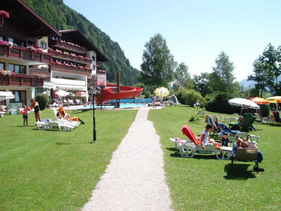 Liegewiese  Hotel Bellevue am See