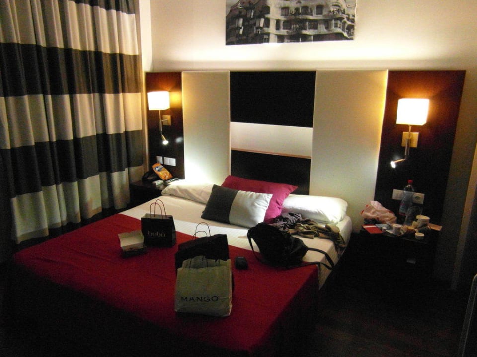 Raucherzimmer Hotel & Spa Villa Olimpic@ Suites